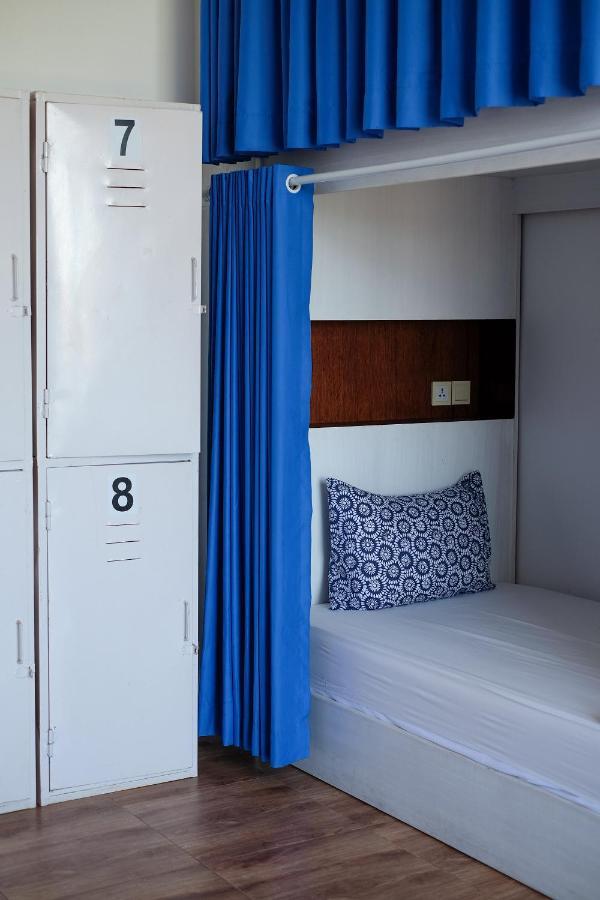 Dip & Doze Living Hostel Canggu Kültér fotó