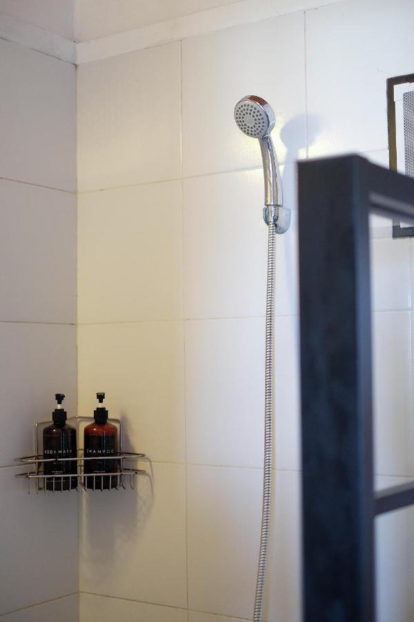 Dip & Doze Living Hostel Canggu Kültér fotó